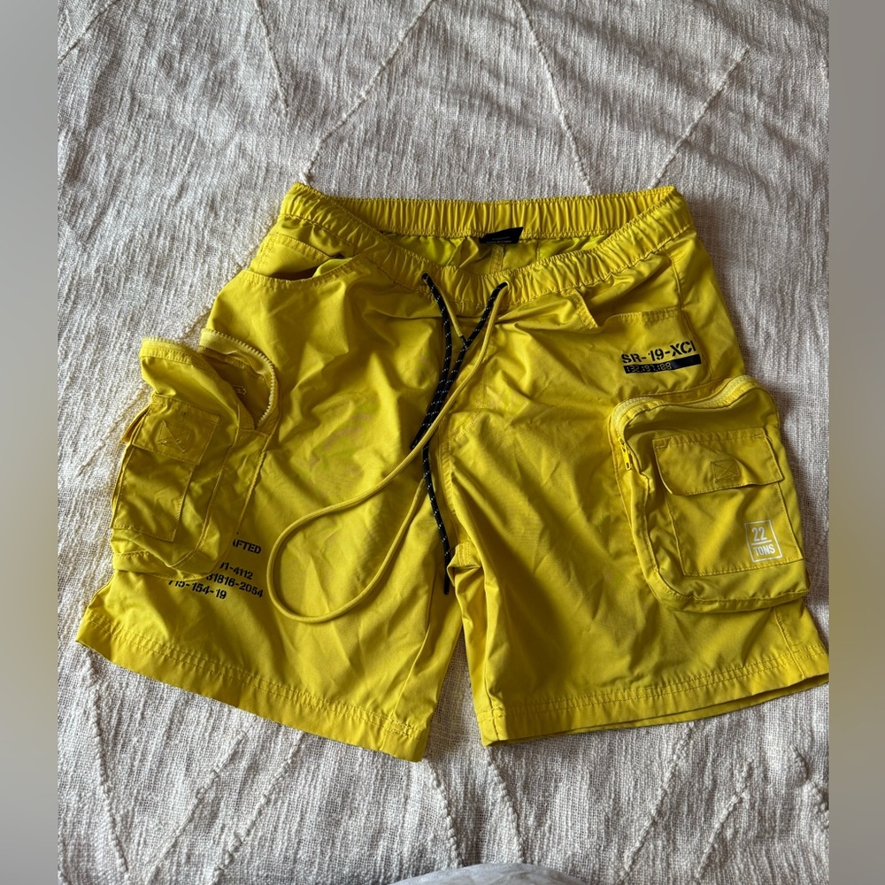 MENS Smoke Rise Cargo Shorts - Size L 💕